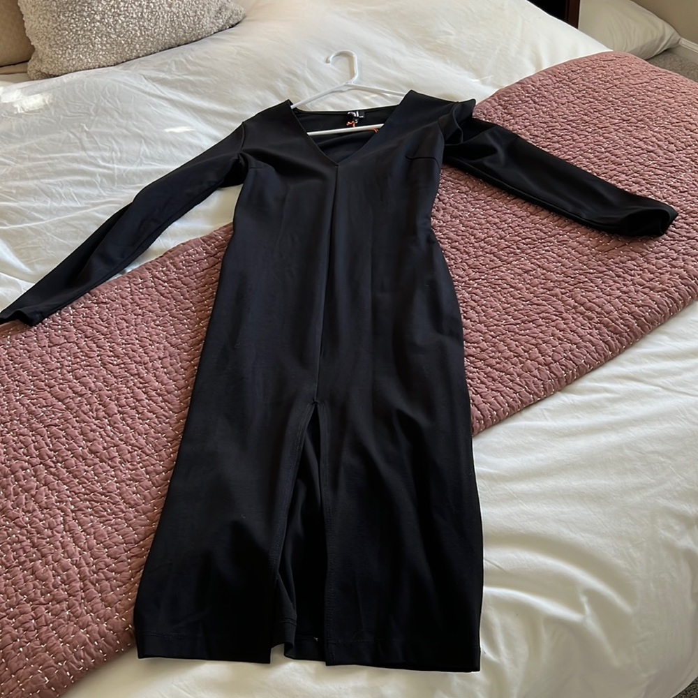 NWT Daily Look midi length form fitting black dress